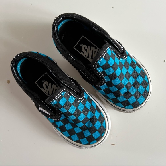 Checkered Toddler Vans - Picture 2 of 6